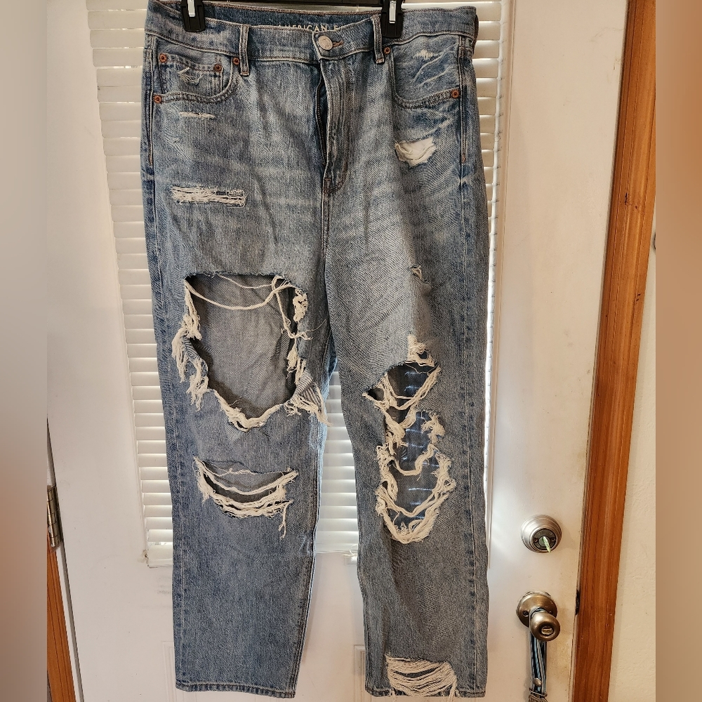 American Eagle boyfriend jeans